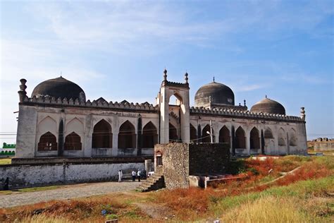 Jami Masjidın İnanılmaz Mimari ve Tarihi Güzellikleri!