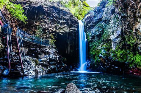  Zeroing in on Zé Maria's Waterfall: A Majestic Cascade for Nature Lovers and Adventure Seekers!