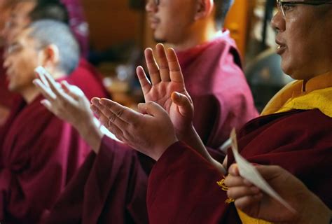  Sakya Manastırı:  Tibet Budizminin İzinde Ruhsal Bir Yolculuk